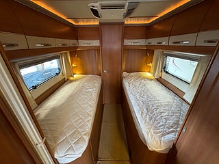 Husbil-halvintegrerad Hobby Toskana Exclusive 750 ELC 11 av 24