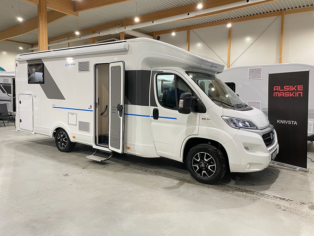 Sun Living S 75 SC / Automat / ALDE / AC-Bodel / Solcell / 5bält / Taksäng/