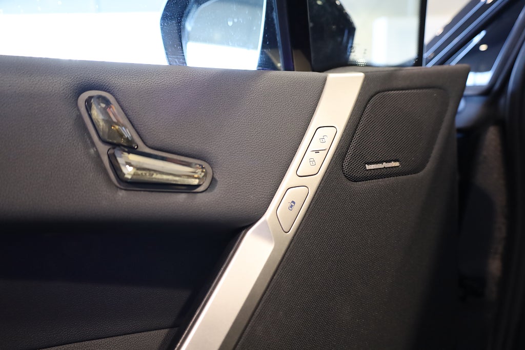 BMW iX xDrive50 Comfort Pano H&K 360° Leasbar HUD Drag