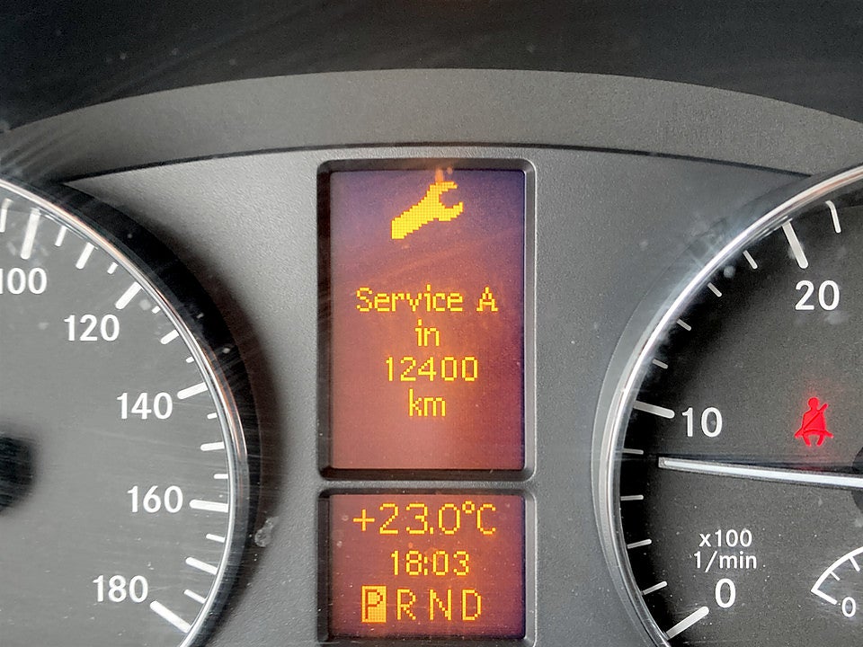 Bild på Mercedes-Benz Sprinter 211 Tempmatic CDI 114hk Aut L3H2 DRAG