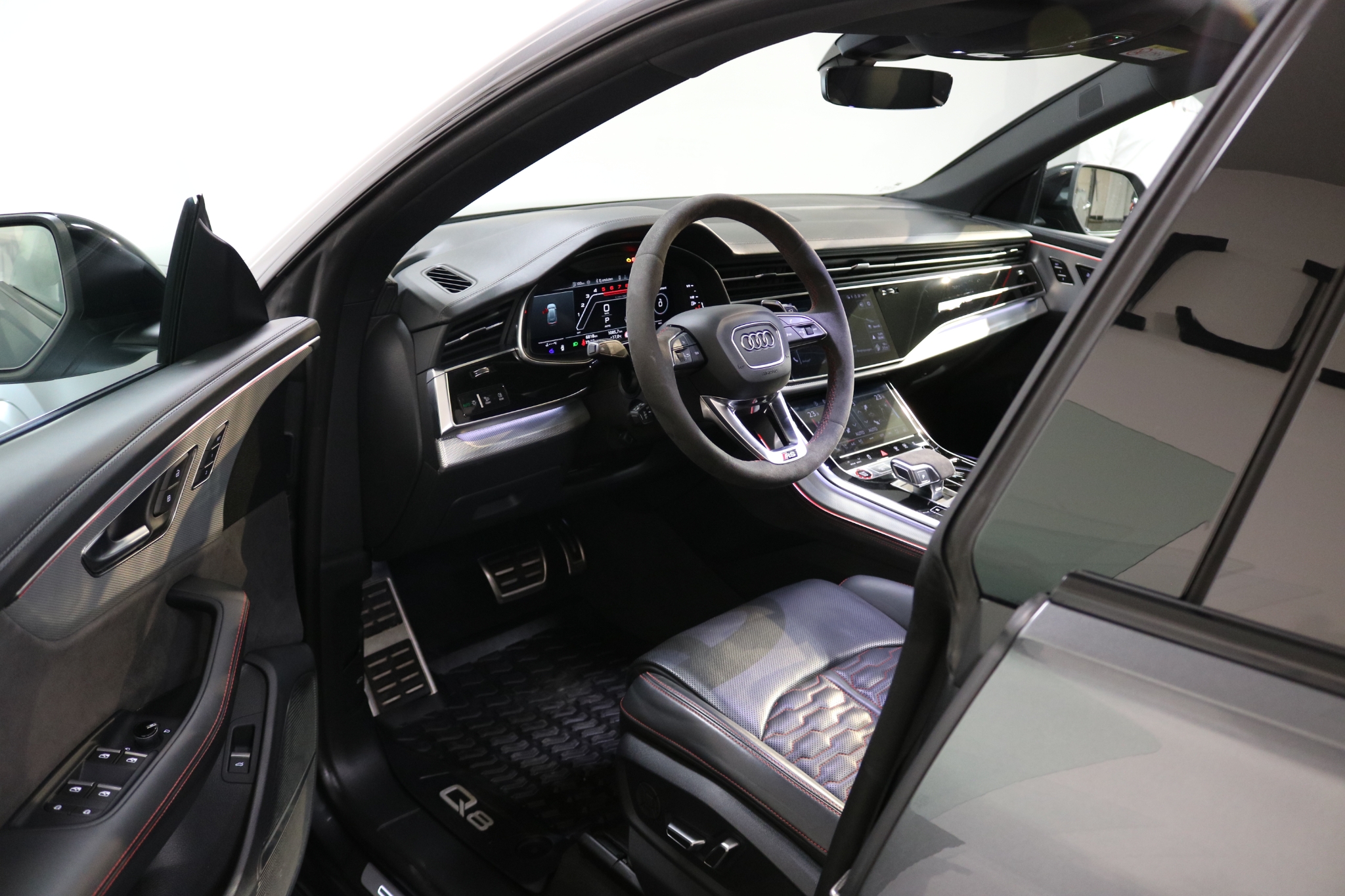 Audi RS Q8 Pano RS-Design Dragkrok 2023, kuva 7/60