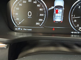 Volvo XC60 B4 AWD Momentum Advanced S&V/Kamera/Pano/Skinn/Pvärm – bild 24