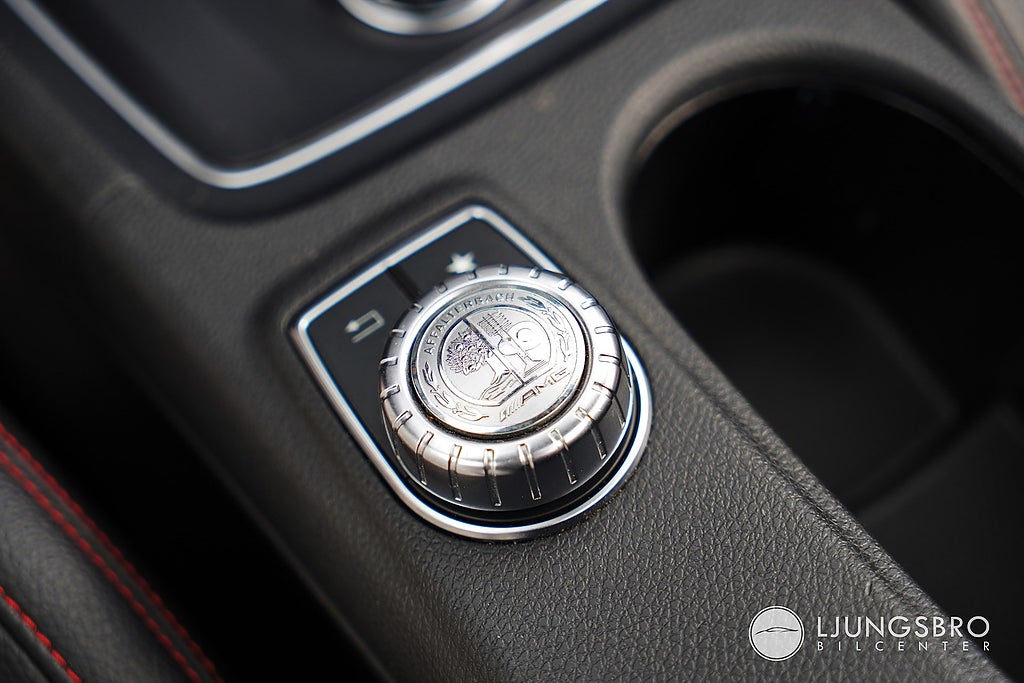 Mercedes-Benz CLA45 2018 - miniatyr 12