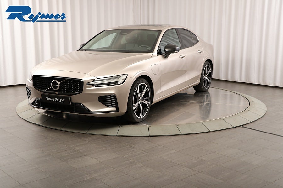 Volvo S60 Recharge T8 Ultimate Dark/Drag/Pano/360kam/H&K