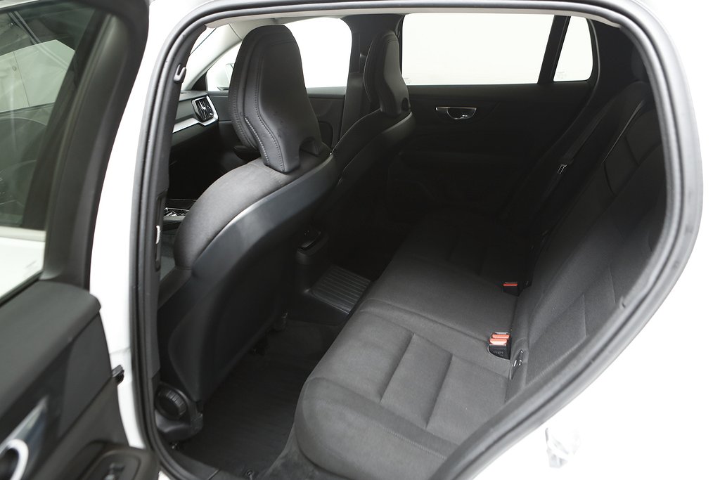 Volvo V60 Recharge T6 340hk Inscription Exp AWD Drag Leasbar 2021