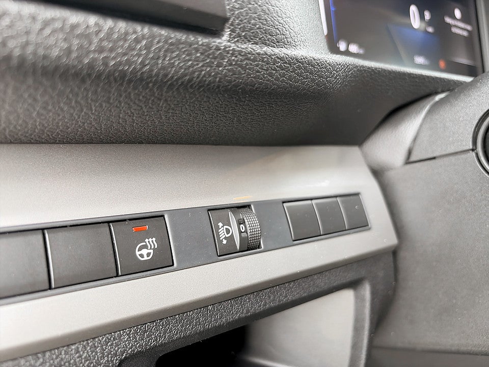 Bild på Opel Vivaro 2.0 BHDi 145hk Aut L3 B-KAMERA CARPLAY 3-SITS 