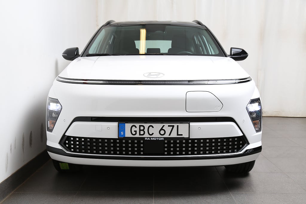 Hyundai Kona EV 48.4kWh Essential f.d Demobil | Kamera Navi Värmepump 2024