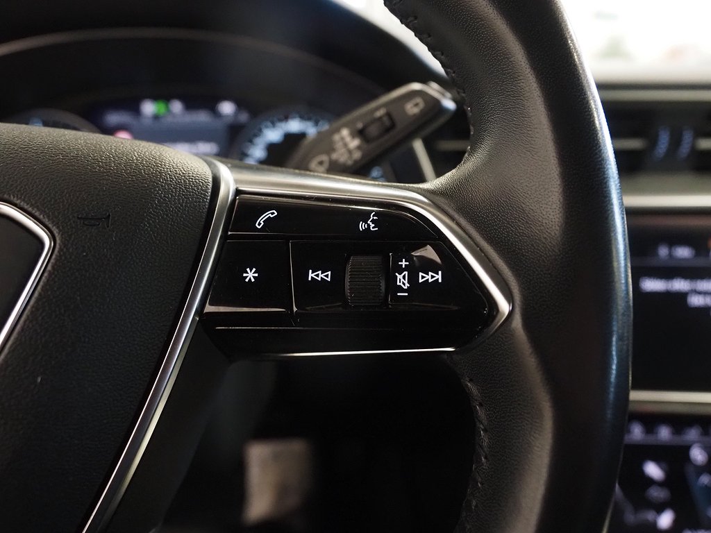 Audi A6 Avant 40 TDI 204hk Quattro S-Tronic D-Värm Drag Nav 2019