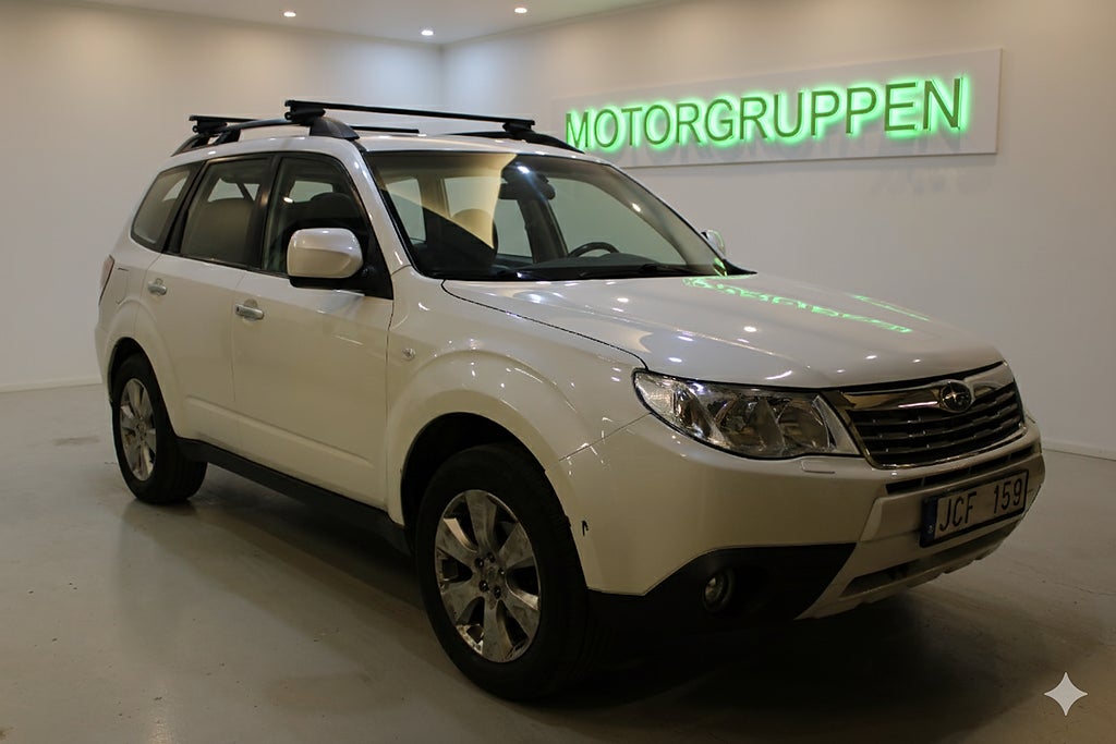 Subaru Forester 2.0 X 4WD Automat Taklucka M-Värme Drag