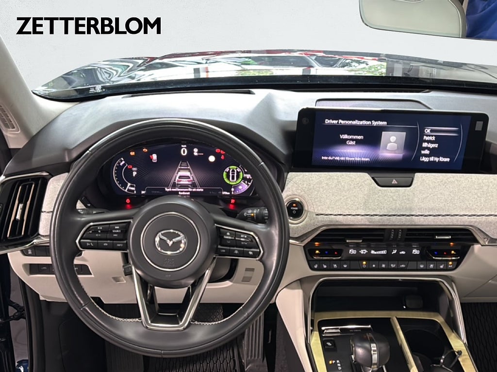SUV Mazda CX-60 10 av 15