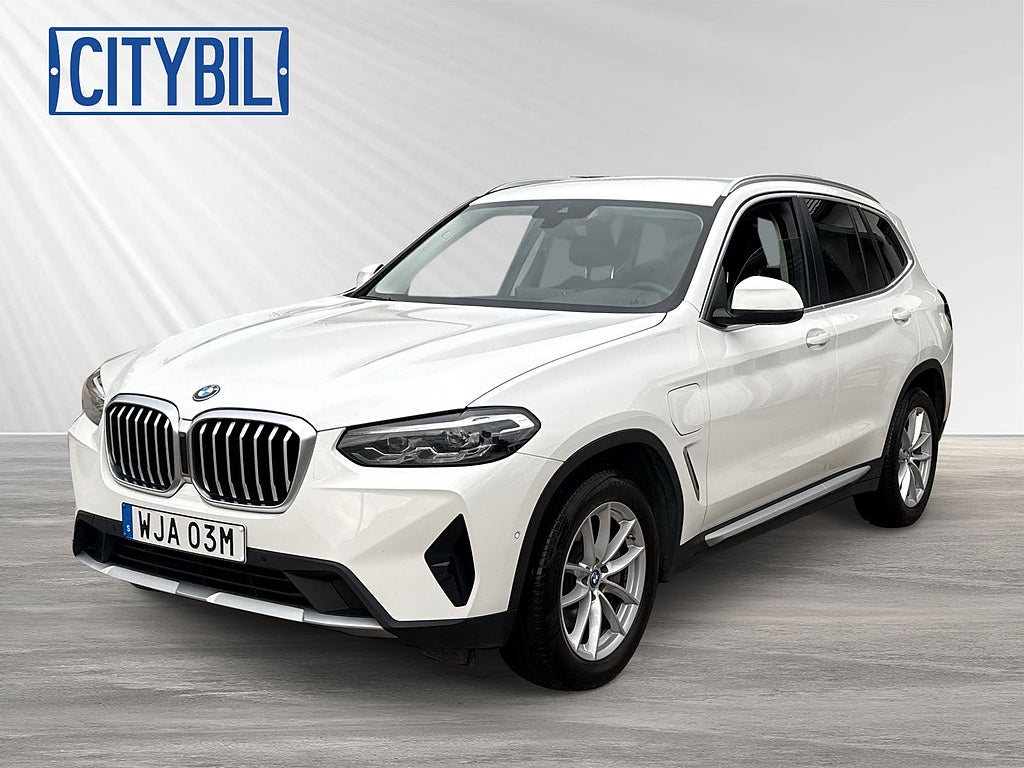 BMW X3 xDrive30e PHEV LCi Connected Läder Drag Eu6