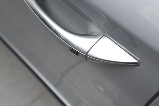 Halvkombi Hyundai IONIQ 4 av 28