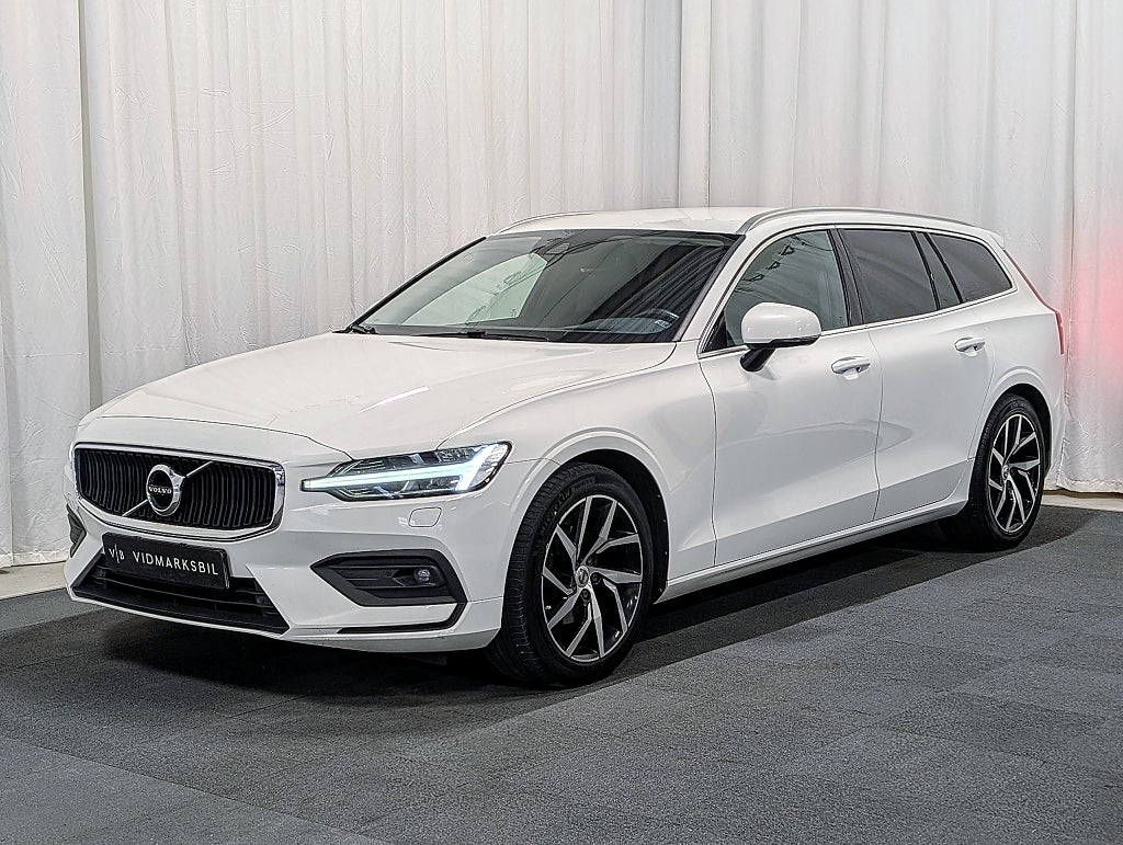 Volvo V60 D3 Momentum|Head Up|Kamera|H/K|GPS|Drag|