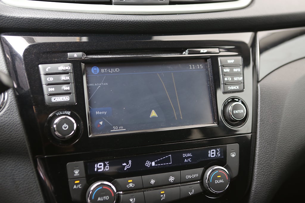 Nissan Qashqai 1,2 DIG-T XTRONIC-CVT 360° Navi Panorama 2016