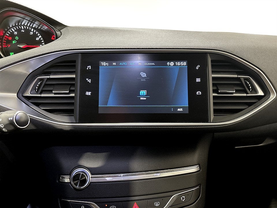 Bild på Peugeot 308 5D Allure 1.2 PT 130hk Aut - CARPLAY, BACKSENSORER