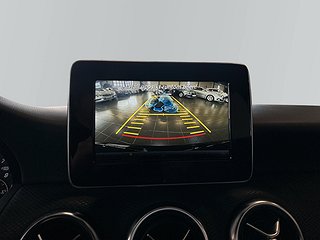 Mercedes-Benz A 180 7G-DCT Style AMG S&V-hjul/Kamera/Carplay