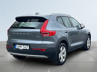 Volvo XC40 D3 AWD Momentum Pro SoV-Däck/Elstol/Kamera/Psens/Navi – bild 6