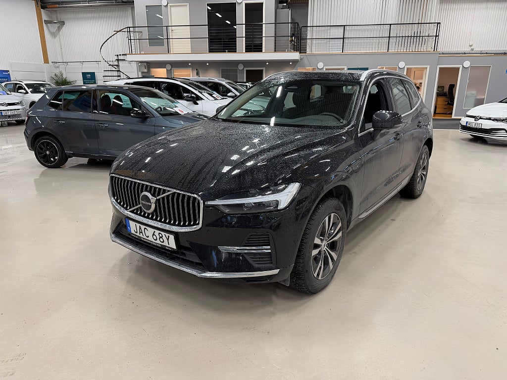 Volvo XC60 Recharge T6 AWD  Momentum Pano 360-kamera  3,45%Ränta