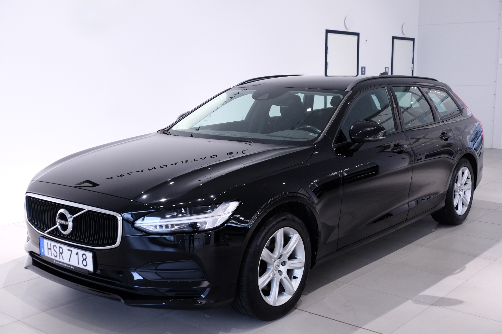 Volvo V90 2017, bild 2/49