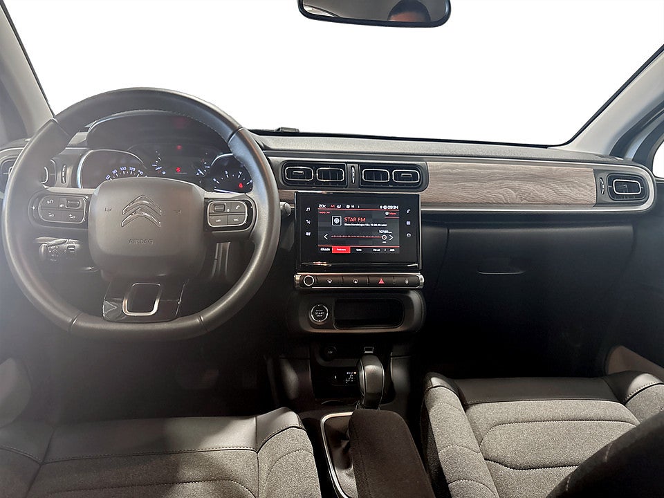 Bild på Citroën C3 Shine 1.2 PT 110hk Aut P-SENSORER