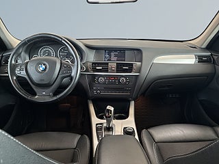 BMW X3 xDrive20d Steptronic S&V-hjul/Drag/M&K-värm/Pano/HiFi – bild 8