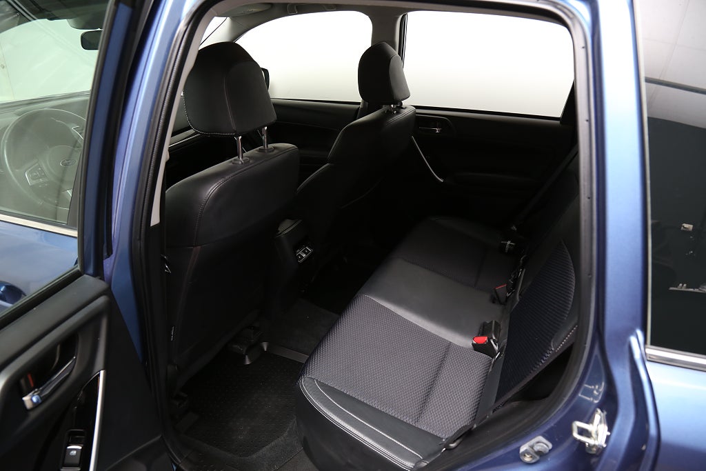 Subaru Forester 2,0i 150hk XS AWD Aut Dragkrok 2019