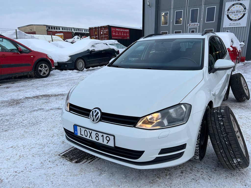 Volkswagen Golf  1.6 TDI BMT/AUTOMAT/D-VÄRMARE/B-KAMERA/DRAG