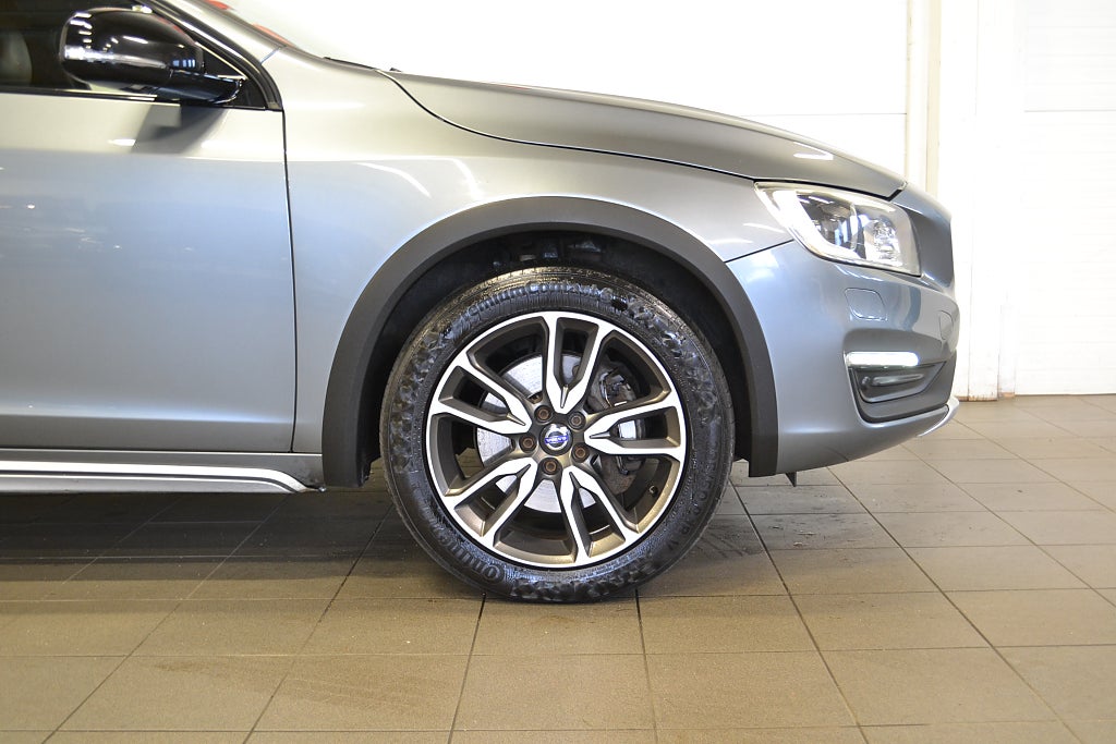 Volvo V60 Cross Country D4 AWD Geartronic Bus Adv Summum Drag Kamera N 2017
