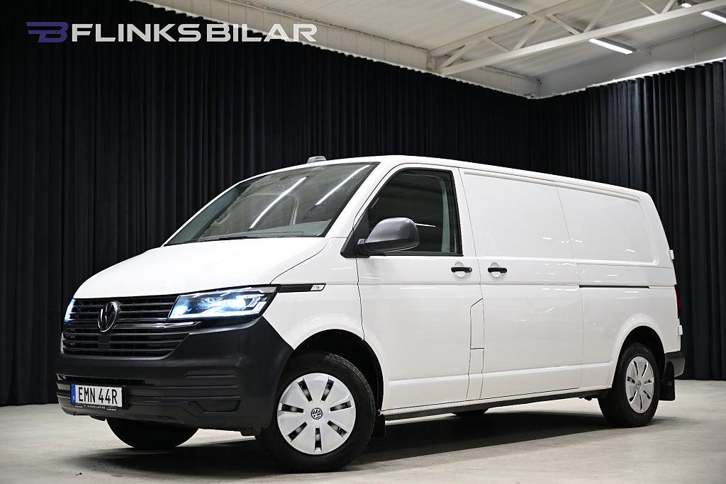 Volkswagen Transporter DSG 150HK L2|LED|Drag|Värmare|Momsbil