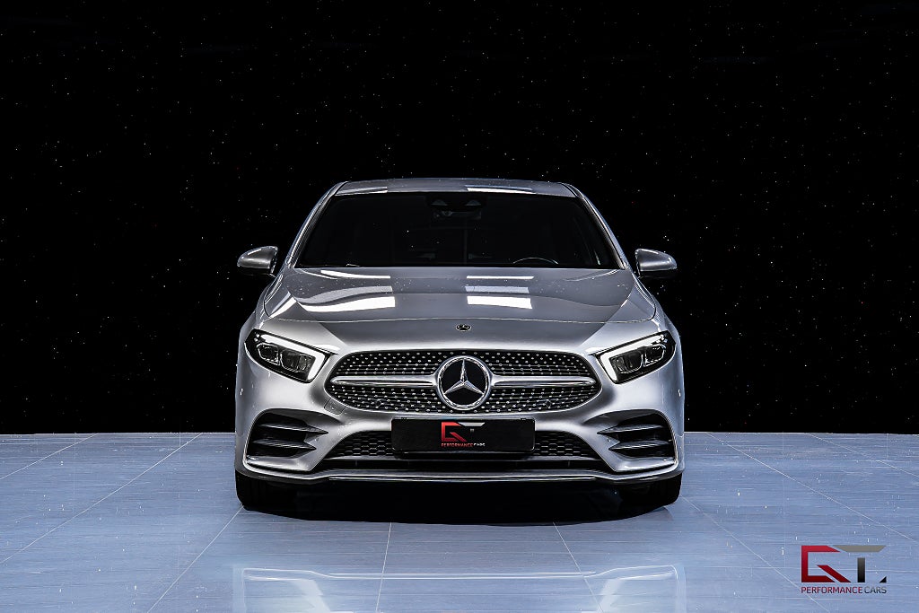 Mercedes-Benz A200 d AMG Line Cockpit Advantage 18" Kamera Navi