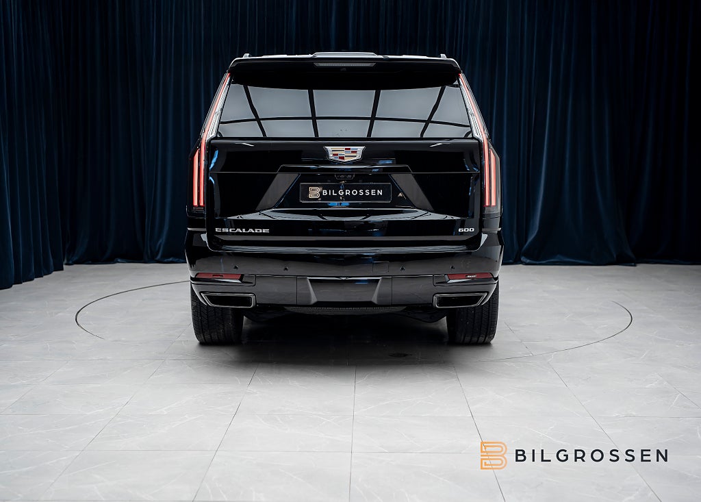 Cadillac Escalade 6.2 V8 4WD Platinum Sport Exclusive Seats 24" MY26