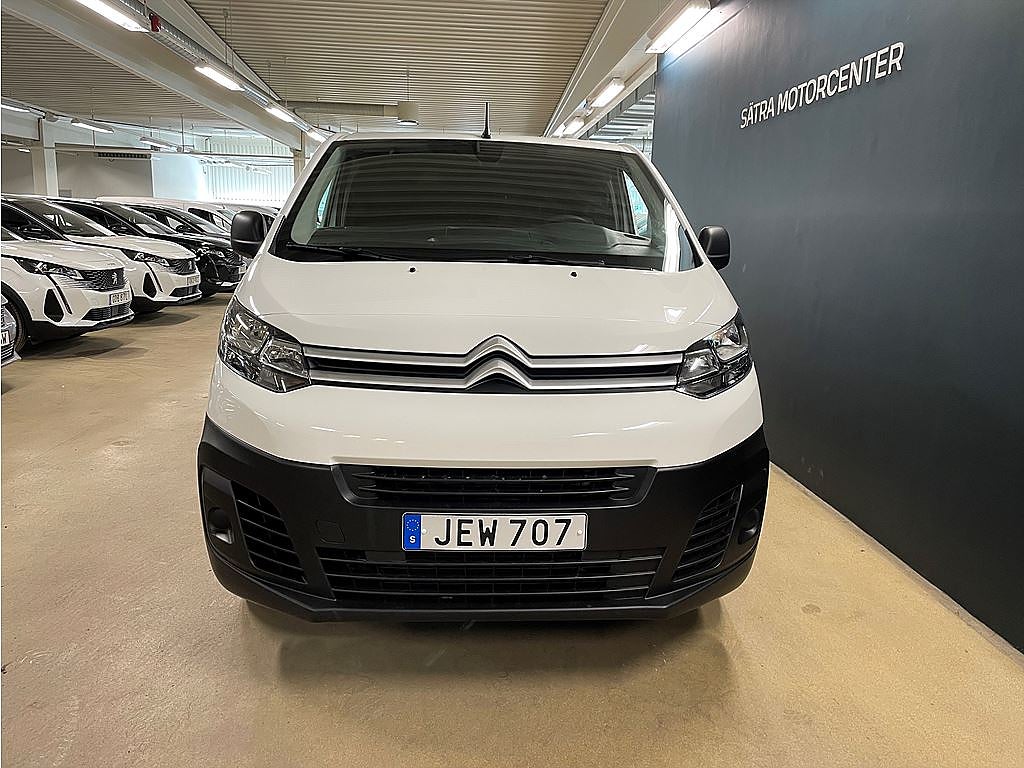 Bild på Citroën Jumpy Business 2.0 BHDi 145hk L2 - VÄRMARE