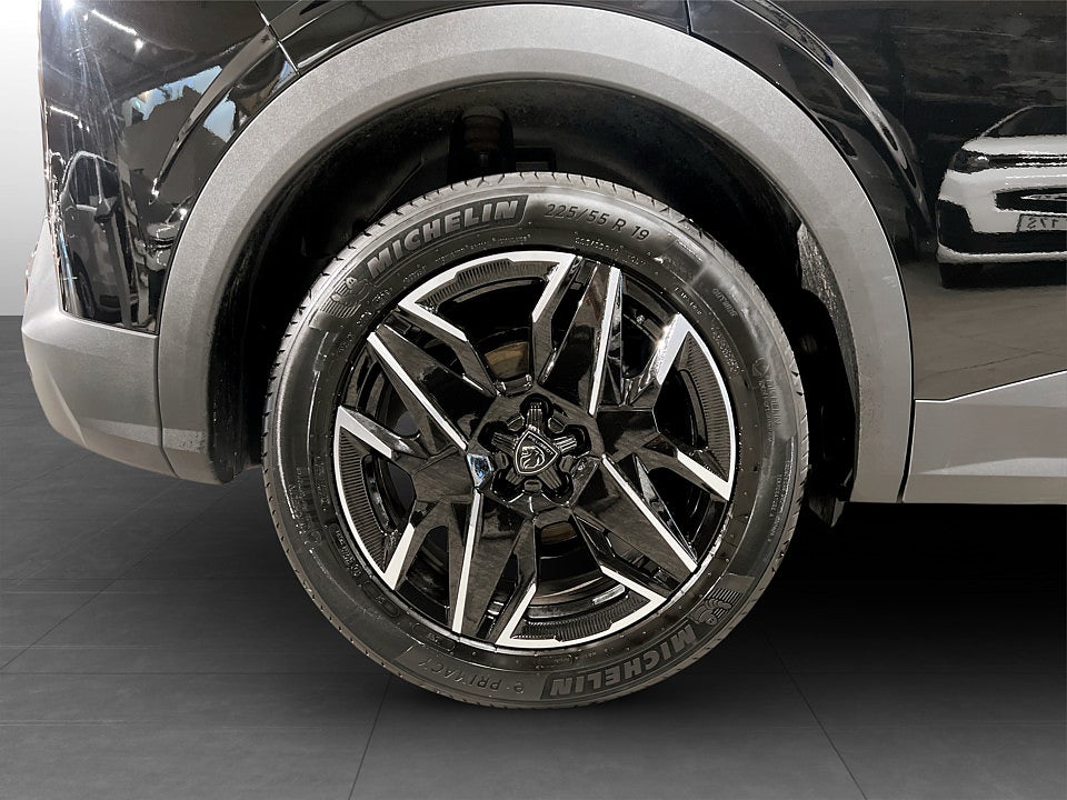 Bild på Peugeot 3008 GT Hybrid 145hk Aut B-KAMERA CARPLAY