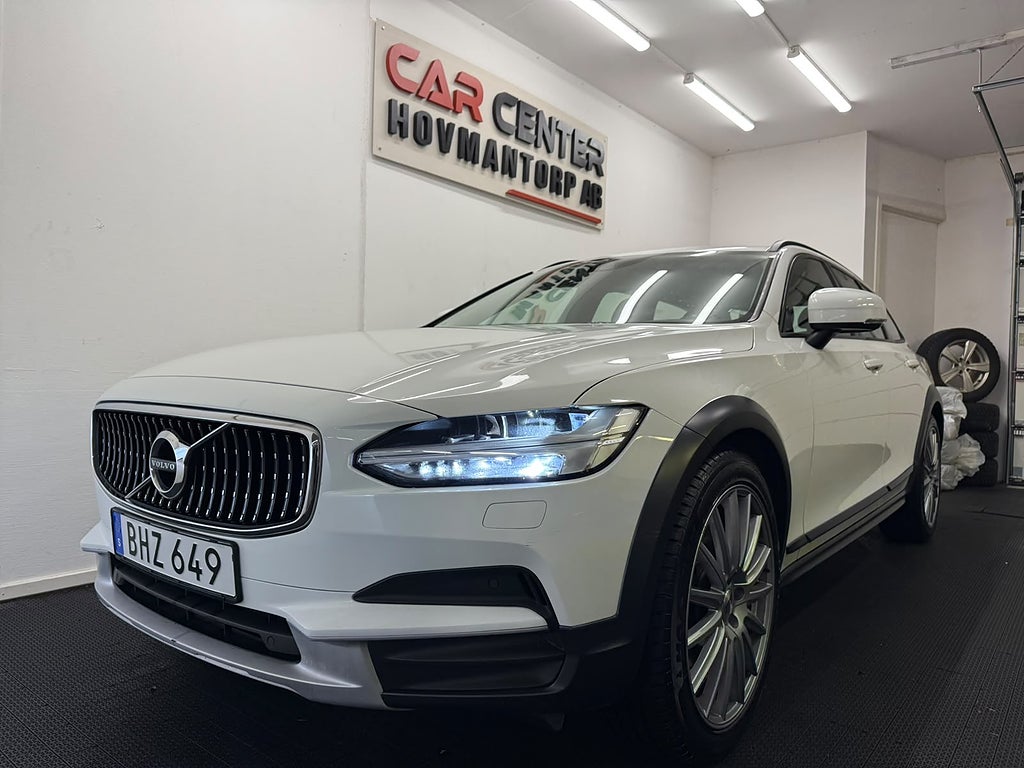 Volvo V90 Cross Country