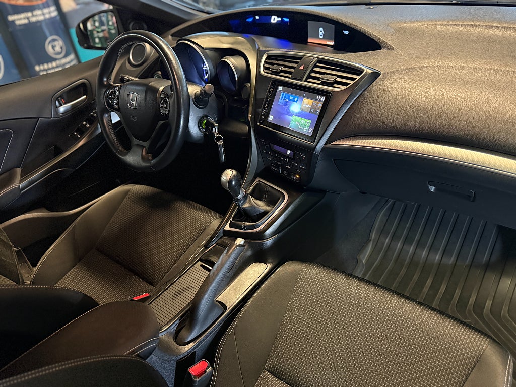 HONDA CIVIC 1.6 i-DTEC 120ch EURO 6 - CLIMATISATION - RÉGULATEUR DE VITESSE - JANTES ALLIAGE - BLUETOOTH