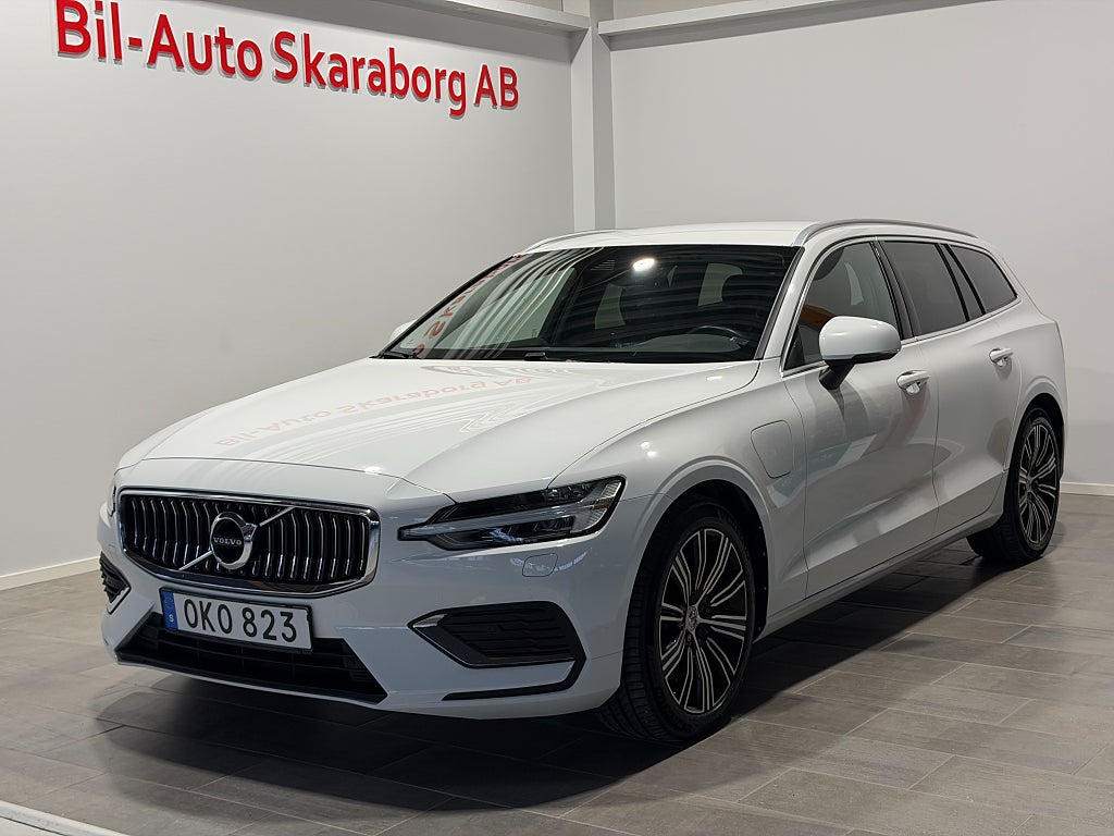 Volvo V60 Recharge T6 AWD Inscription Läder Kamera 