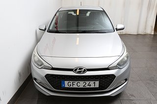 Halvkombi Hyundai i20 6 av 21