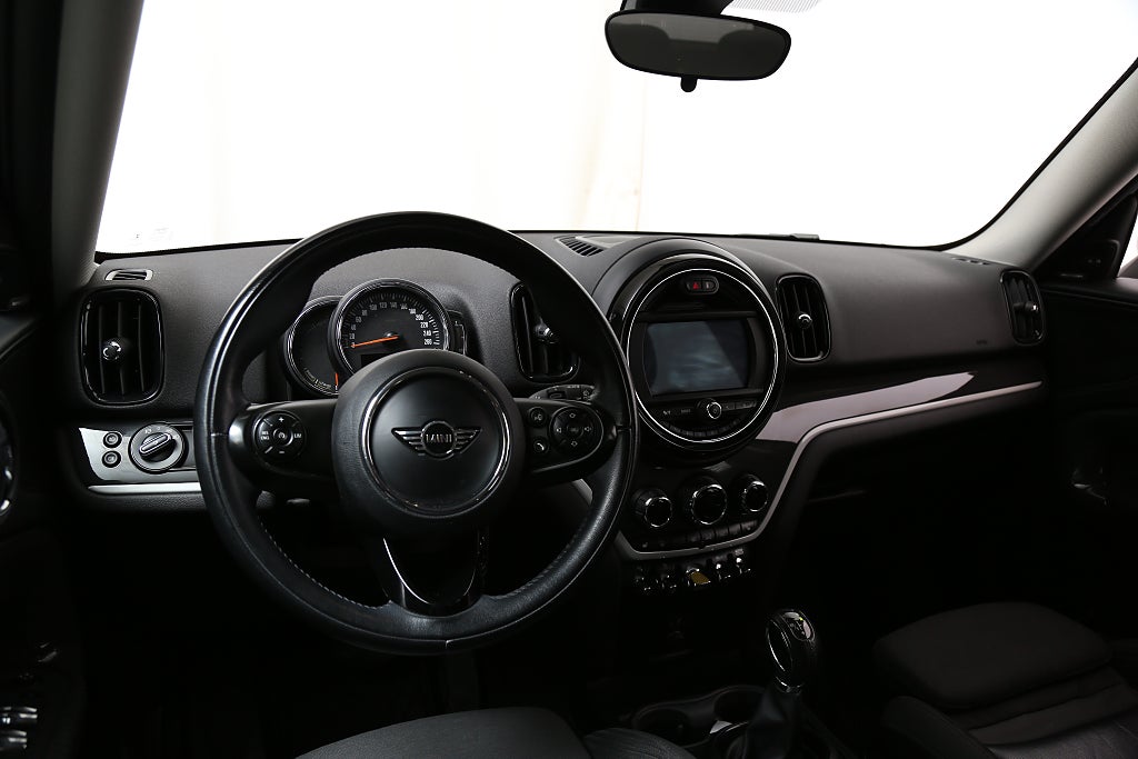 MINI Countryman Cooper SE ALL4 Salt II Aut Plug-In H/K Navi Kamera