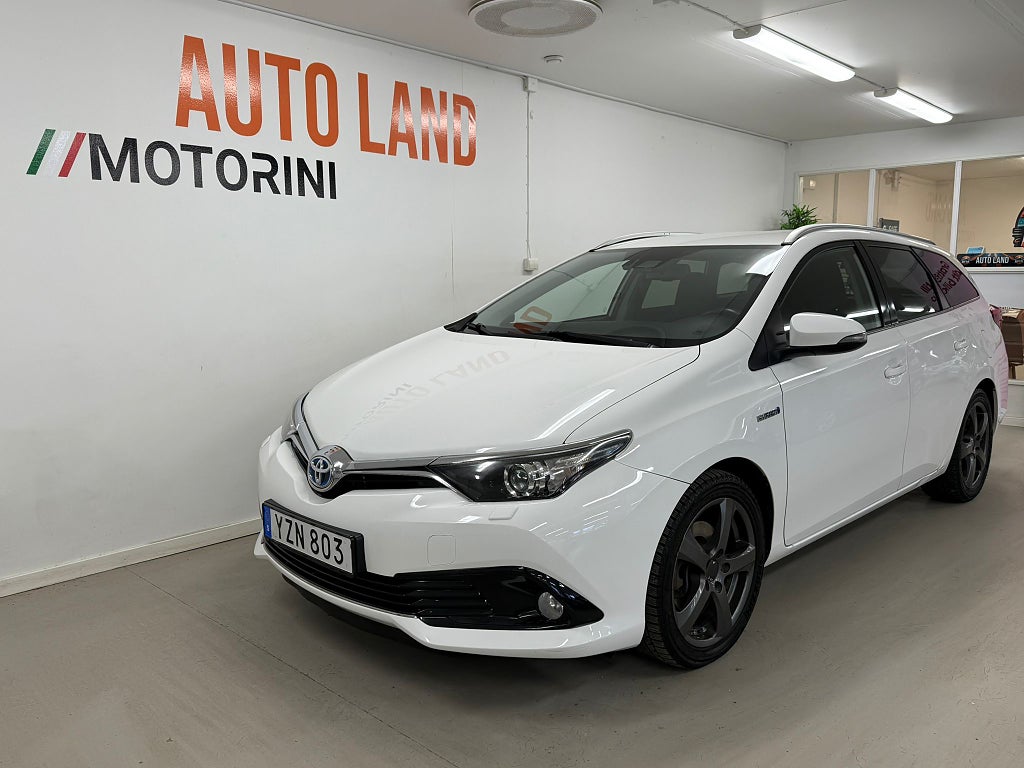 Toyota Auris Touring Sports Hybrid e-CVT Comfort Kamera Välservad