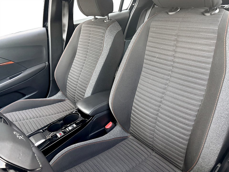 Bild på Peugeot e-208 Active 50 kWh 136hk Aut CARPLAY BACKSENSORER
