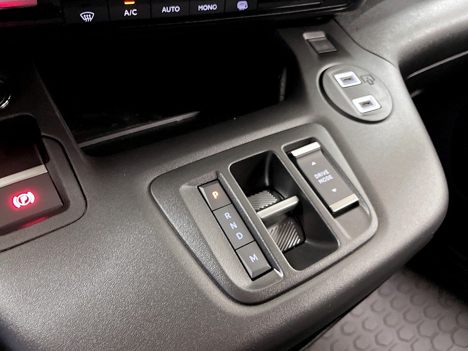 Bild på Opel Combo Elite Diesel 130hk Aut L2 - OMGÅENDE LEVERANS!