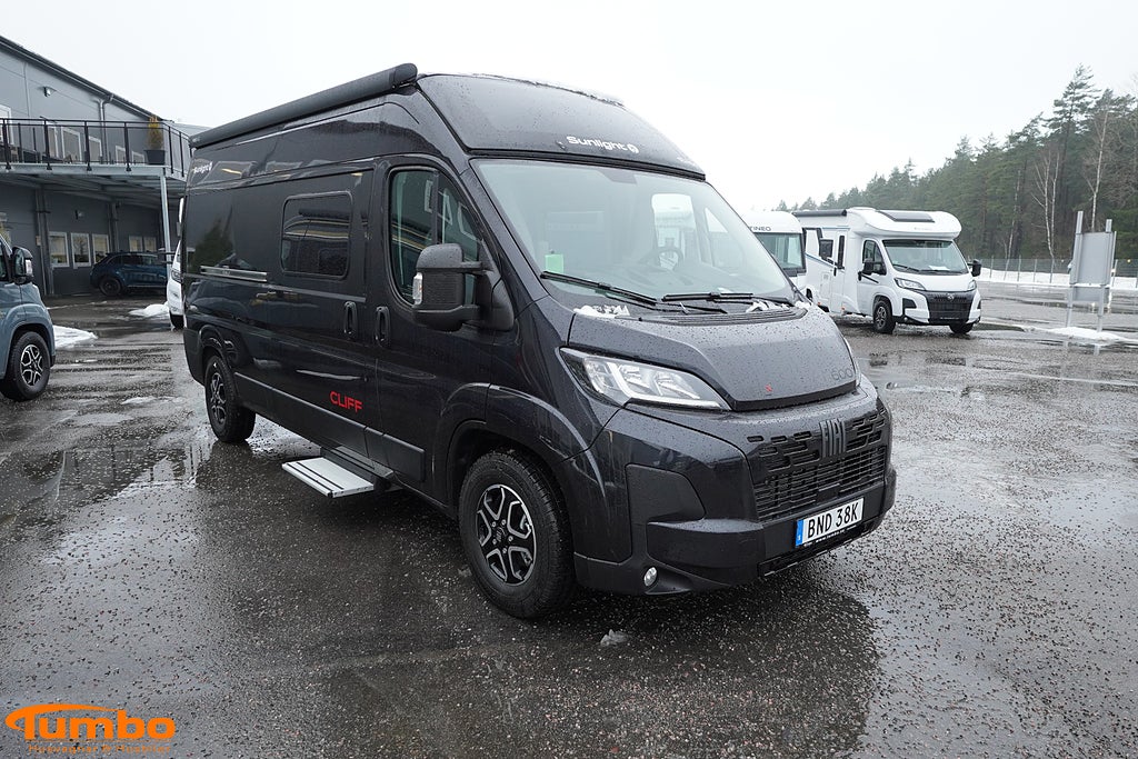 Sunlight 600X Cliff Adventure Edition Automat 140hk svart