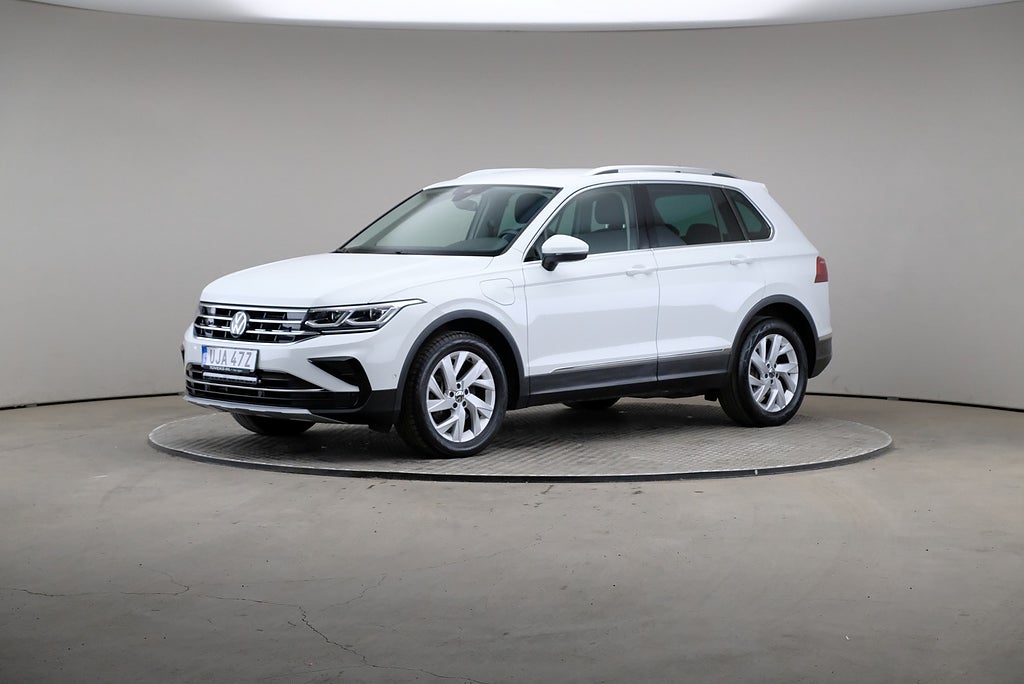 Volkswagen Tiguan eHybrid 245hk Elegance DSG Dragpkt Cockpit