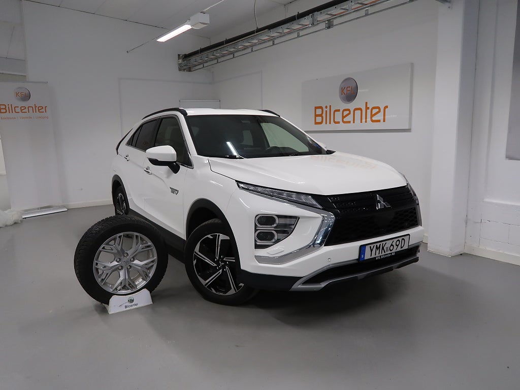 Mitsubishi Eclipse Cross *3,99% RÄNTA* Plug-in Hybrid 2.4 4WD V-Däck ingår Kamer
