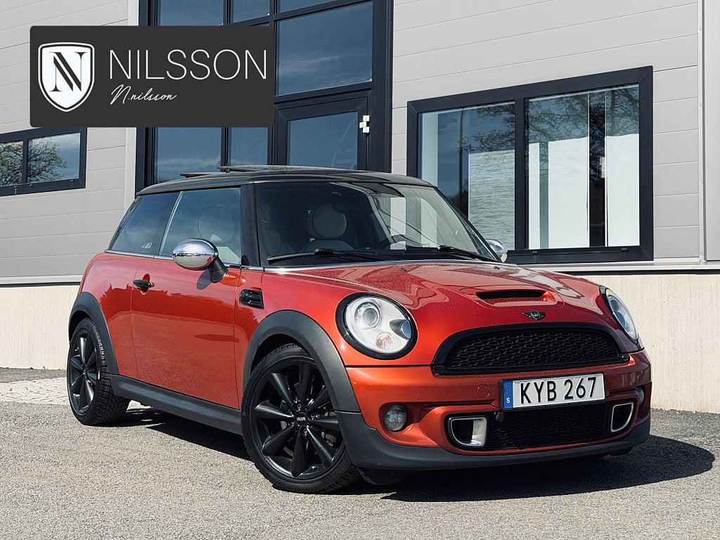 MINI Cooper S 184hk Manuell Panorama Harman kardon Läder Navi