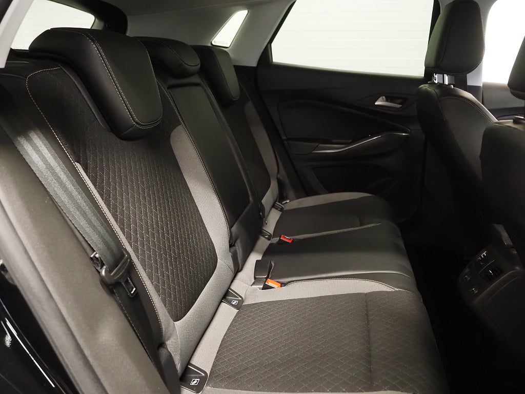 Opel Grandland X 1.2 Turbo 130hk Design Line | Backkamera | 2021