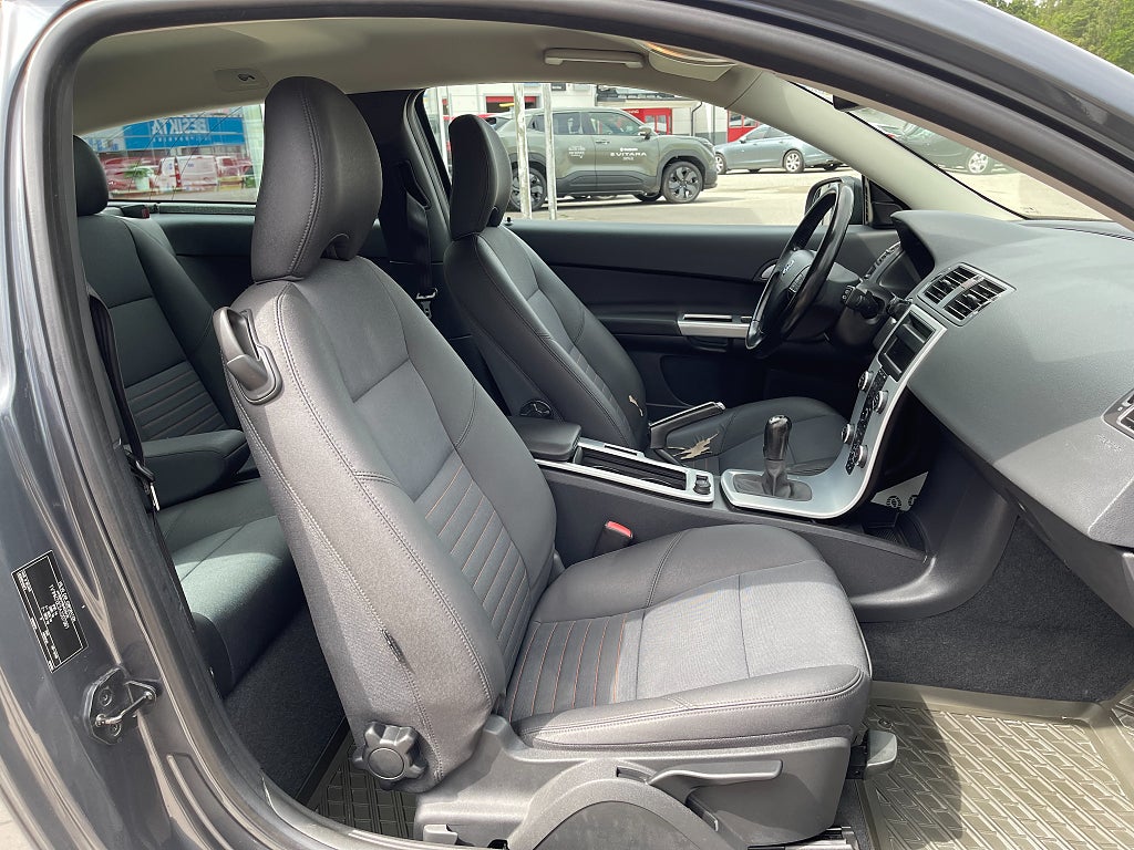 Volvo C30 1.6D DRIVe Momentum 109 hk Dragkrok