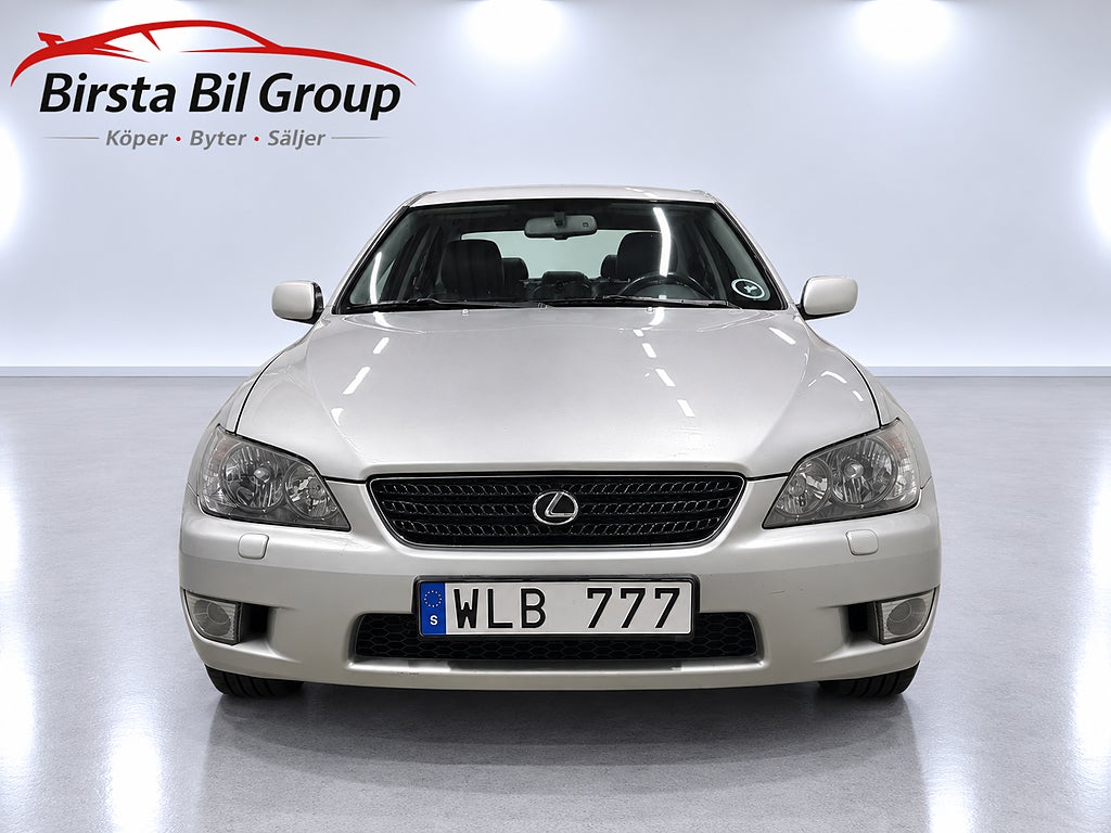 Lexus IS200 200 2.0 Automat Nybesiktigad 