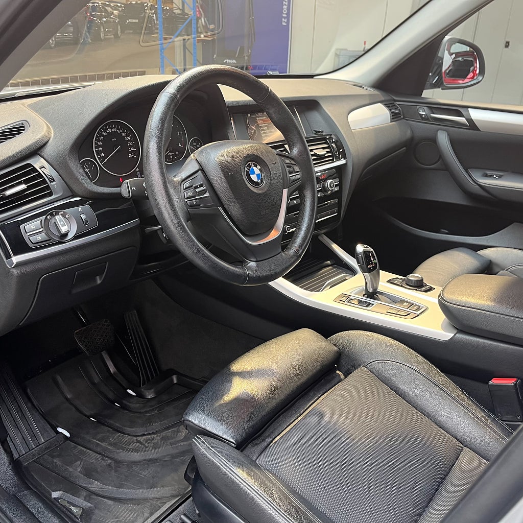 BMW X3 xDrive20d 4,99% Steptronic HiFi P-sensorer Värmare Drag