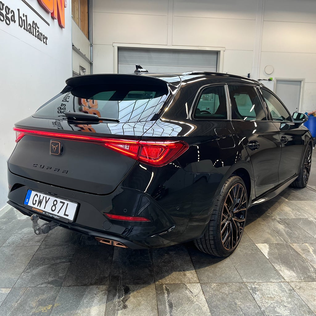 Cupra Leon Sportstourer e-Hybrid 245HK Carplay B-kamera Navi Drag